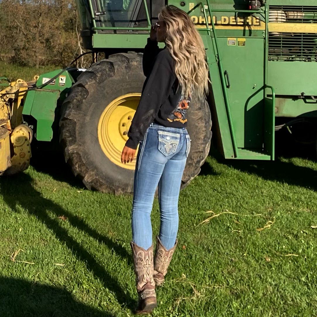 Farmersdaughterwisco Merchandise | Bonfire