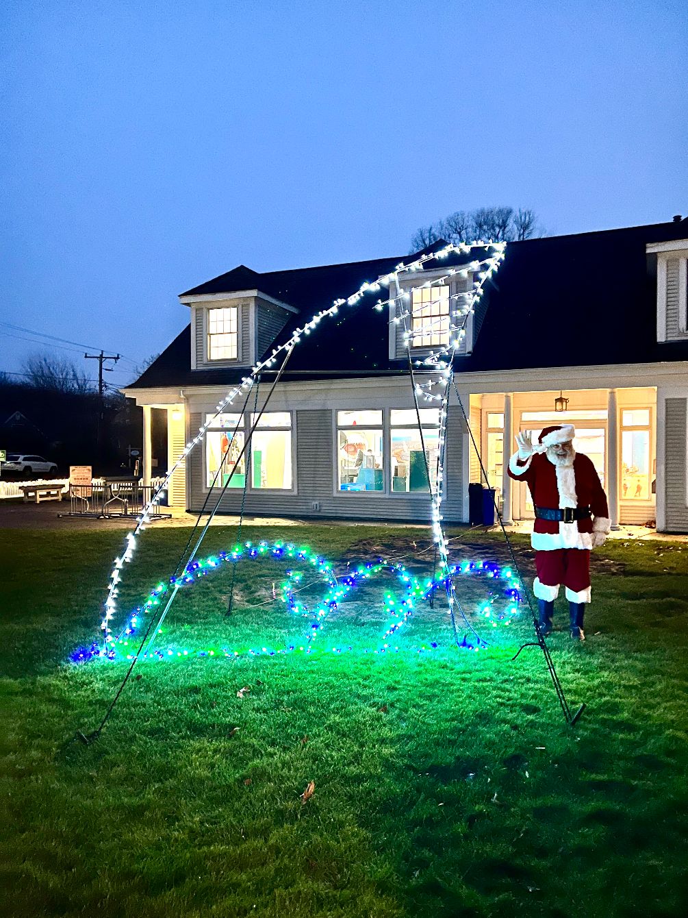 About the AWSC Holiday Gear 2022 campaign on Bonfire 2