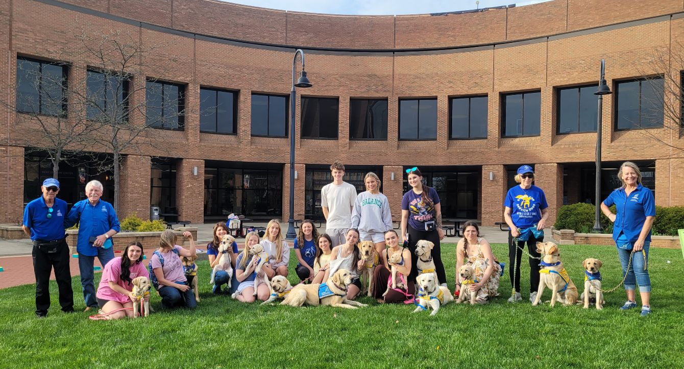 About the Collar Scholars Canine Companions Fundraiser&nbsp; campaign on Bonfire 6