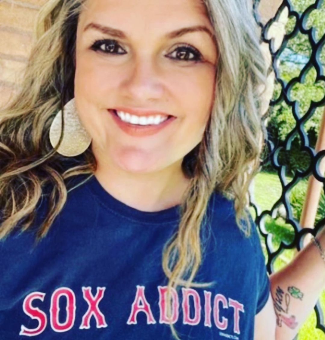 About the The Sox Addict T-Shirt campaign on Bonfire 2