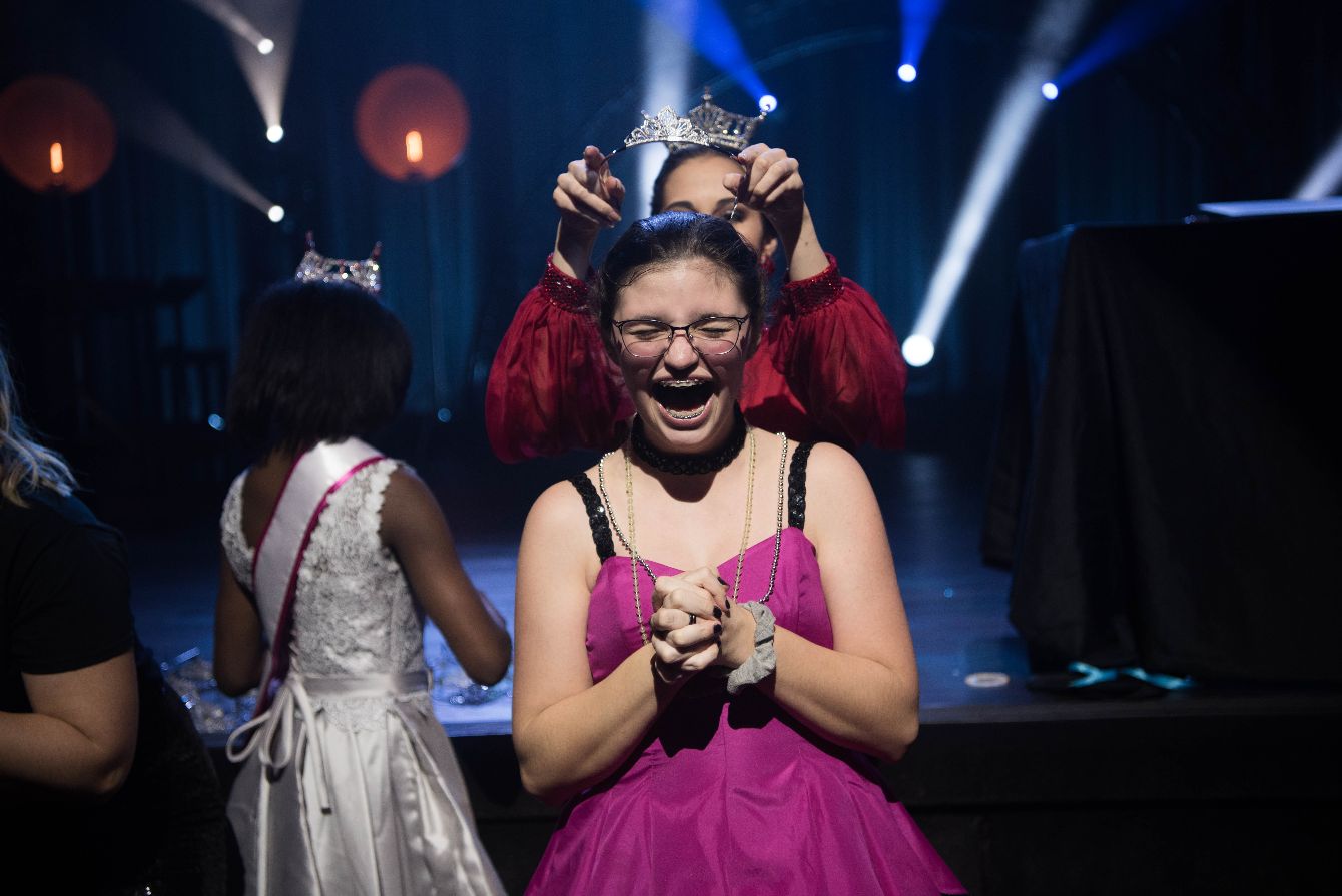 About the OFFICIAL NIGHT TO SHINE T-SHIRT campaign on Bonfire 2