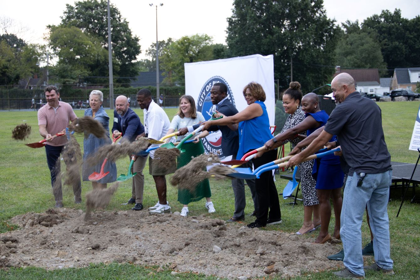 About the We Build Greenspaces -Ivory&Goldenrod campaign on Bonfire 4