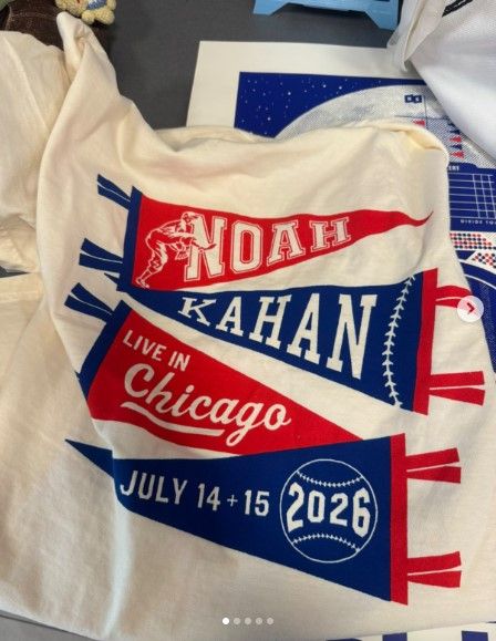 About the Noah Kahan Chicago Merch campaign on Bonfire 3