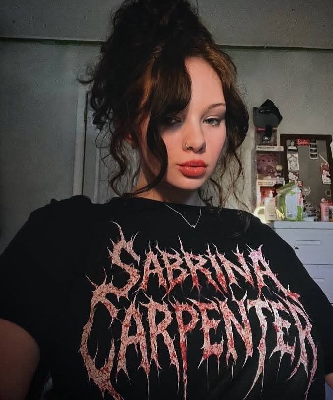 About the SABRINASSHIRT campaign on Bonfire 4